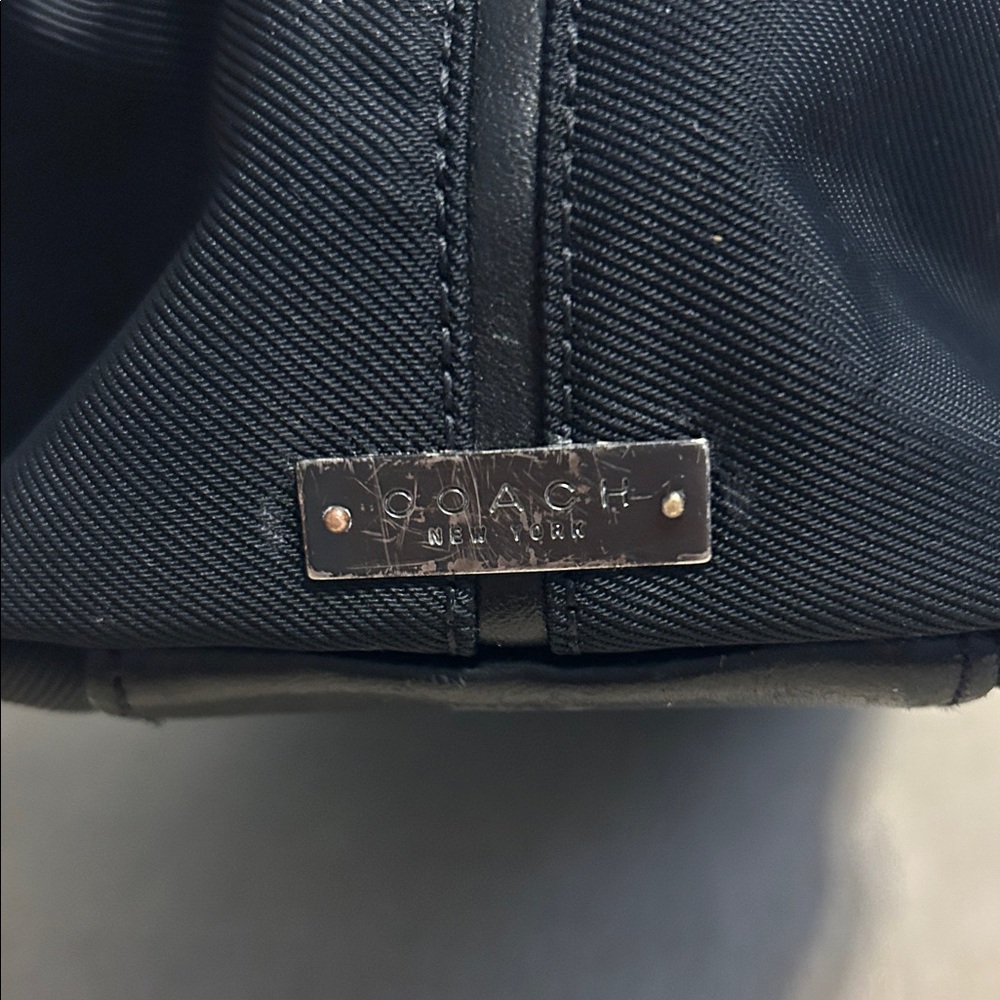 Vintage Y2K-Era Coach Mercer Black Nylon Shoulder Bag - Picture 6 of 12